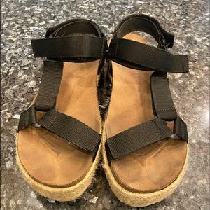 Madden girl sandals..